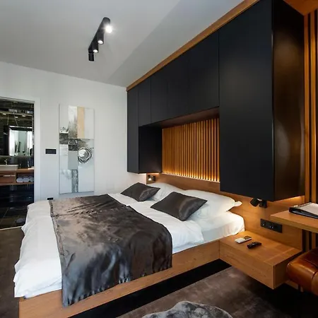 Jazine Lux E&t Apartment