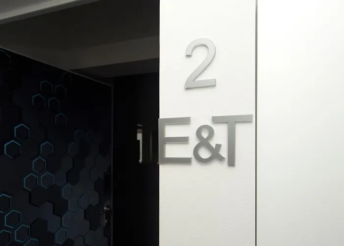 Jazine Lux E&t זאדאר